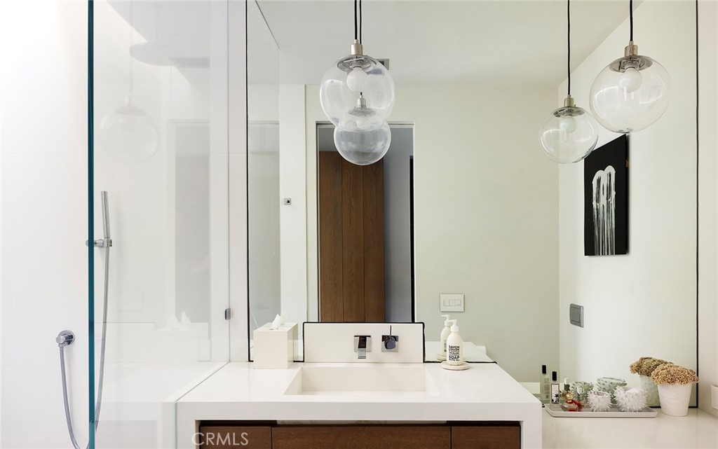 Irvine Terrace (IRVT) - Residential