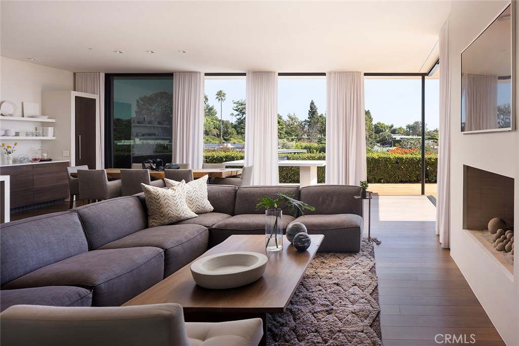 Irvine Terrace (IRVT) - Residential