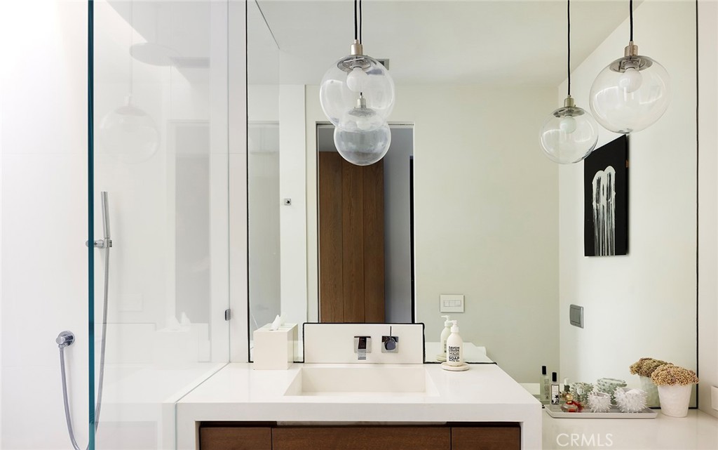 Irvine Terrace (IRVT) - Residential