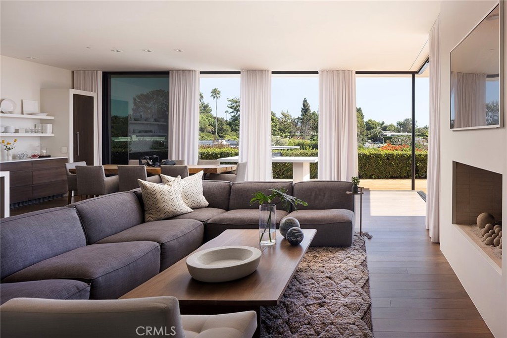 Irvine Terrace (IRVT) - Residential