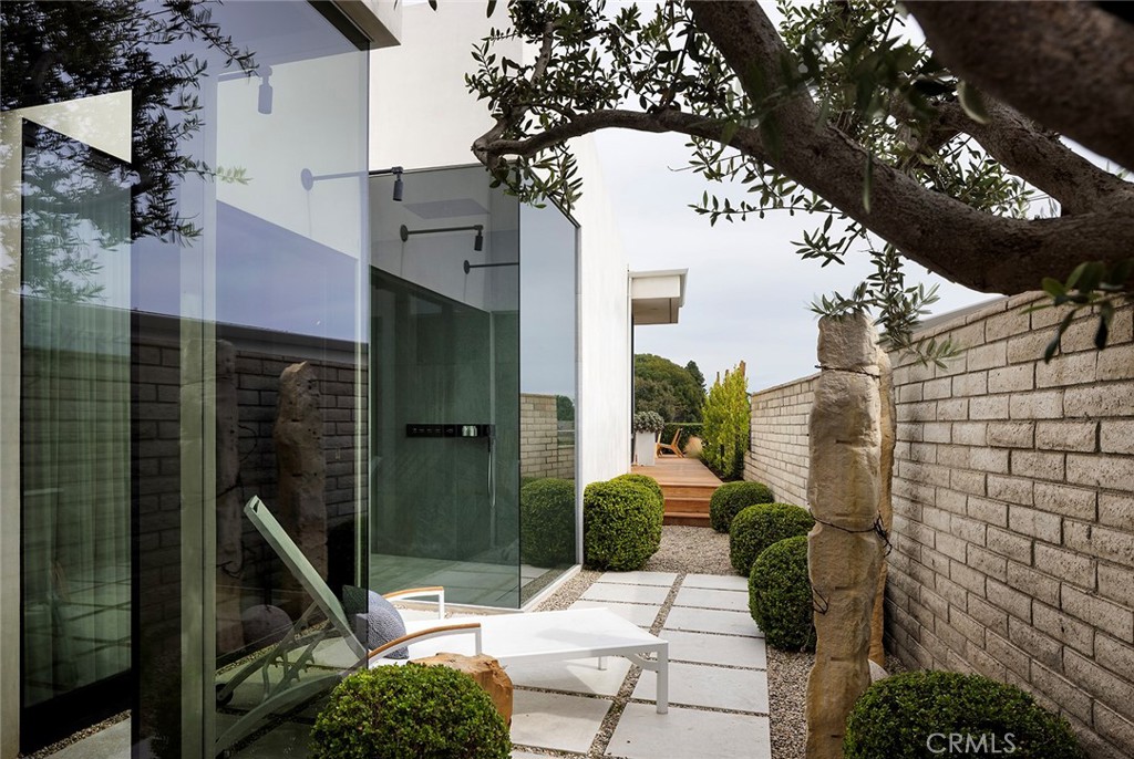 Irvine Terrace (IRVT) - Residential