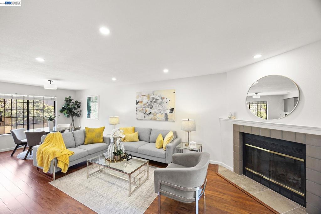 43081 Mayfair Park Ter