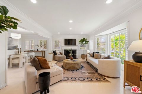 300 N Bowling Green Way Los Angeles CA 90049