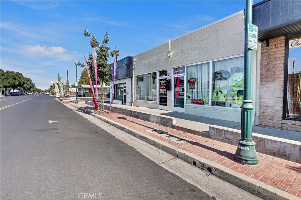 43 W Main Street