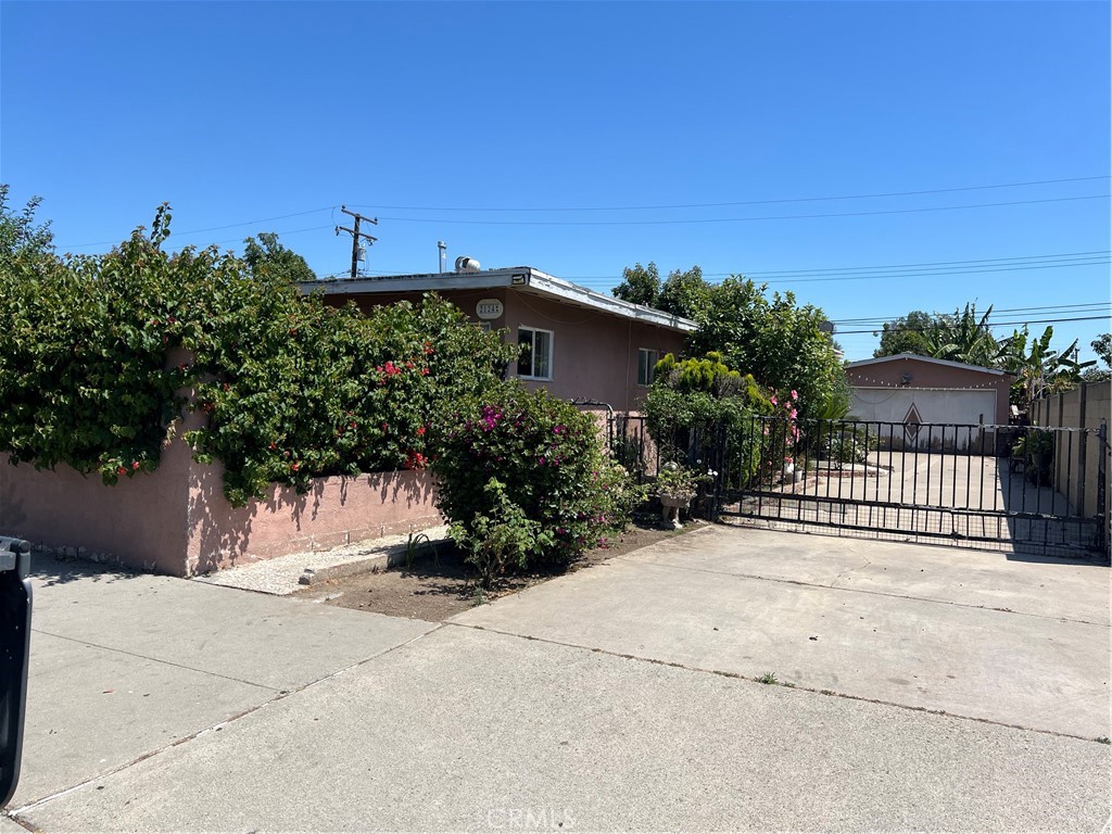2124 W Civic Center Drive