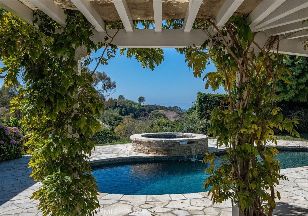 6 Caballeros RD, Rolling Hills CA 90274