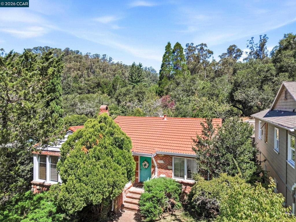 1700 Woodhaven Way WAY, Oakland CA 94611