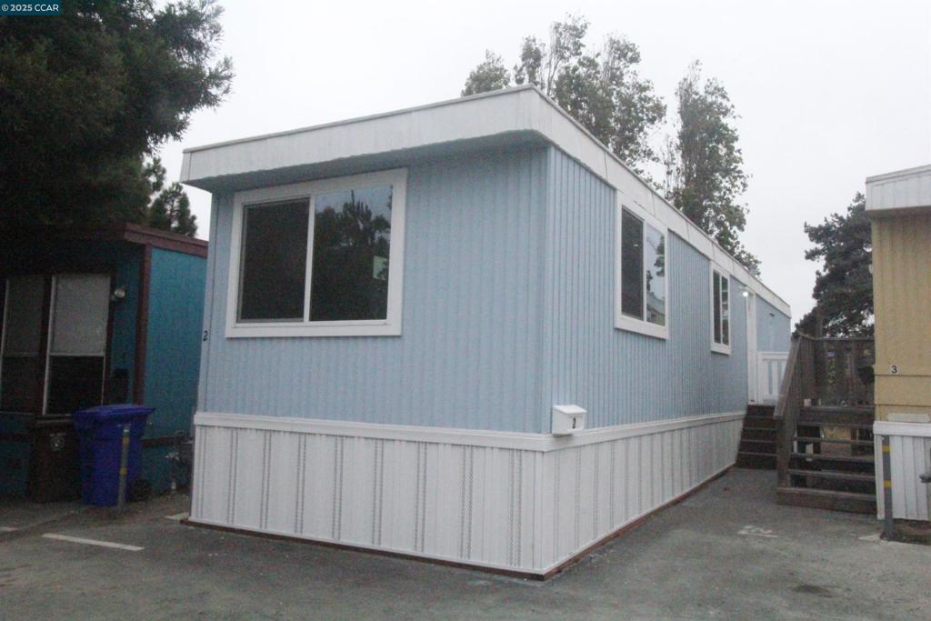 Remodeled like New One Bedroom, One Bath Mobile Home in an All Age Park in San Pablo By I-80 Freeway and Princeton Plaza! Brand New Range/Oven, Refrigerator, and Stackable Washer/Dryer. Upgrades Include Fresh Exterior Paint, New Vinyl Skirting, Recessed Lighting, Dual Pane Windows, New Counter Tops, New Cabinetry, New Furnace, New Flooring and Walls! This Park Community Is Well Established and Managed By a Pro-Active Hands- On Family Owned Company! Schedule a Personal Showing Appointment Today! Fireplaces: NO