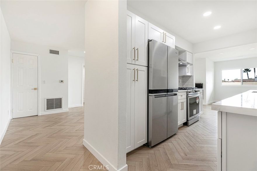 Totally renovated 2nd floor unit with a large balcony (appx 160sf) overlooking Griffith park mountains. Large dinning room and master walk in closet. Hot water and gas paid by the hoa (included in the HOA). The unit has a  fireplace in the living room. Very bright and airy unit. List of renovations will be provided soon. The building has an elvator and laundry faucility, community room. 1 car parking and several guest parkings. Wall storage unit in front of the parking space. The HOA dues cover earthquake insurance.