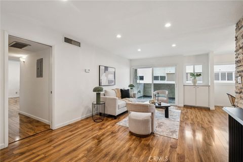 Photo of 125 S Sierra Madre Blvd #215, Pasadena, CA 91107 (MLS # CV26028747)