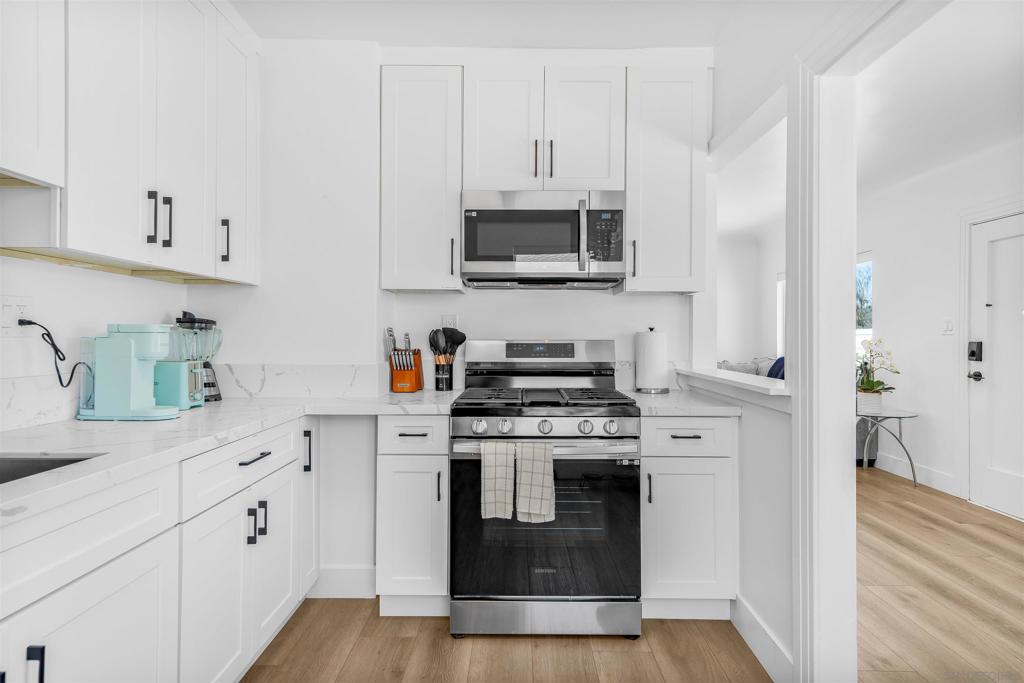 1817 Sunset Cliffs Blvd