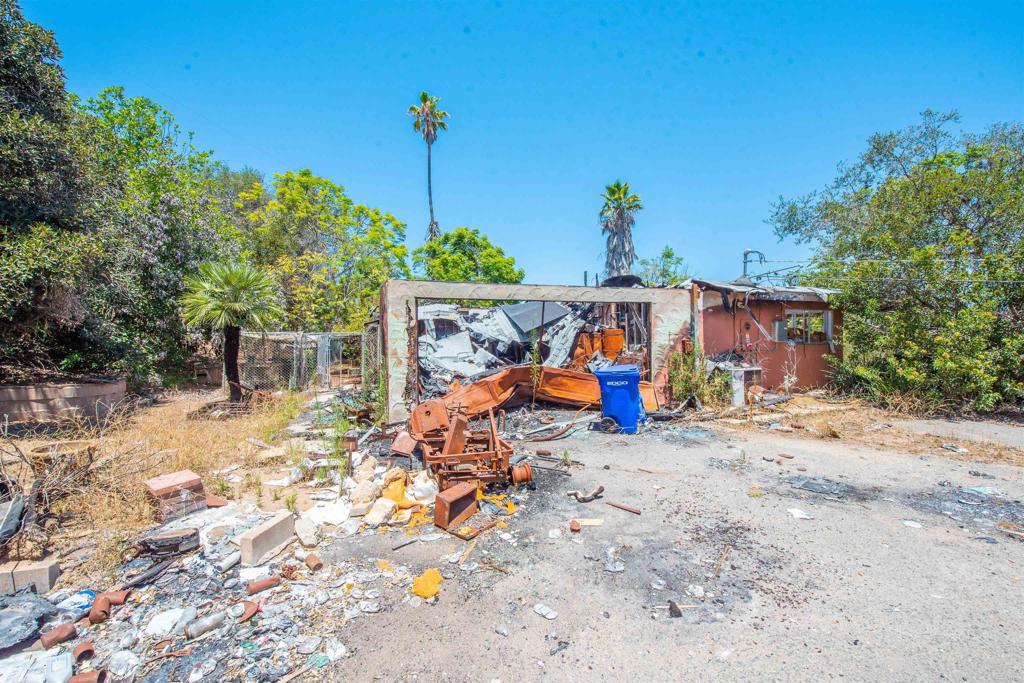 11248 Oshia Lane
