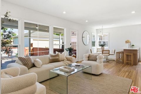 Photo of 15606 Chadron Avenue, Gardena, CA 90249 (MLS # 26698543)