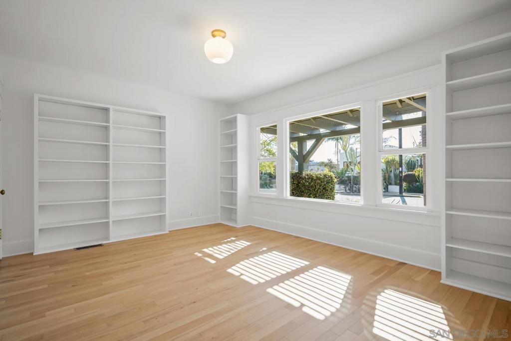 Mission Hills - Residential