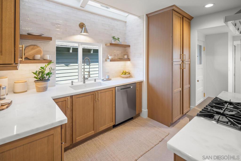 Mission Hills - Residential