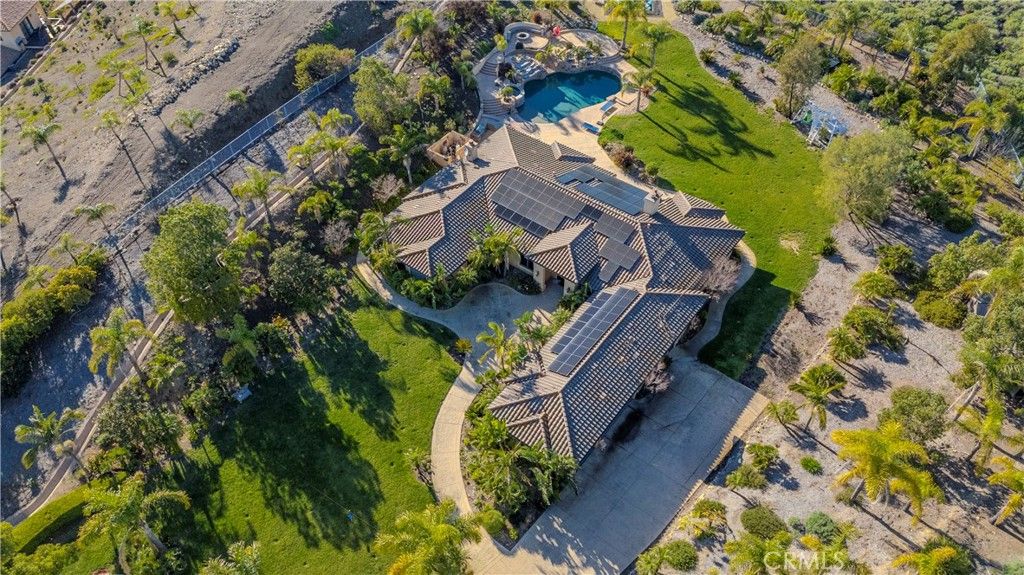 Photo of 5105 VIA EL CERRO, Thousand Oaks, CA 91320 (MLS # GD26020903)