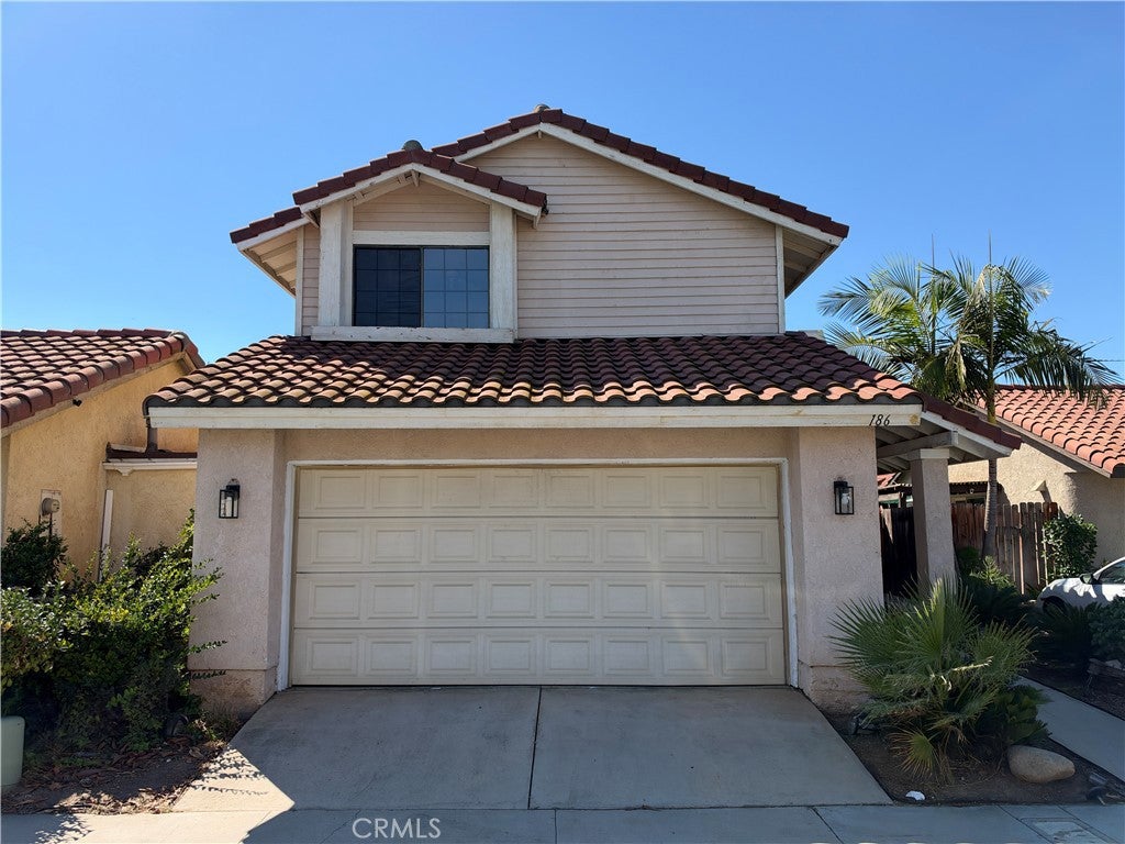 Photo of 186 Iron Bark RD, Corona, CA 92879 (MLS # OC26223416)