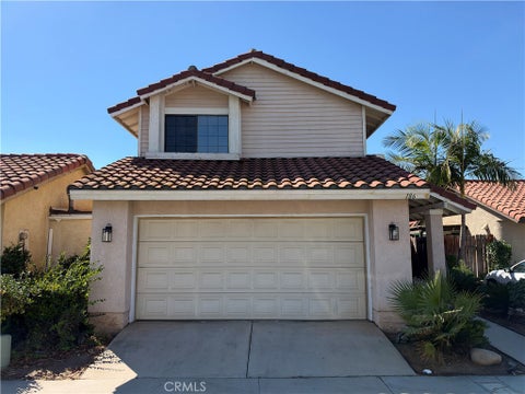 Photo of 186 Iron Bark RD, Corona, CA 92879 (MLS # OC26223416)