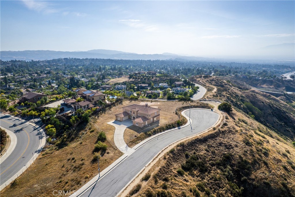 820 Panorama Point
