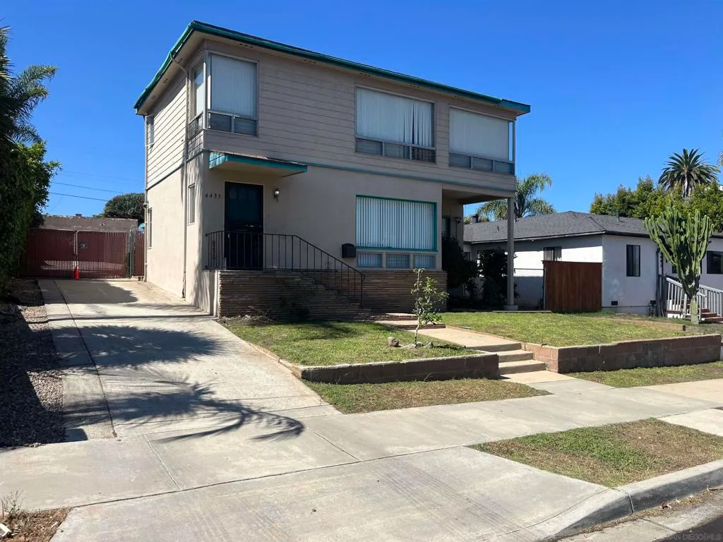 San Diego, California 92107, United States, 3 Bedrooms Bedrooms, ,2 BathroomsBathrooms,Residential,Active,201571