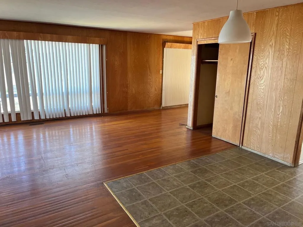 San Diego, California 92107, United States, 3 Bedrooms Bedrooms, ,2 BathroomsBathrooms,Residential,Active,201571