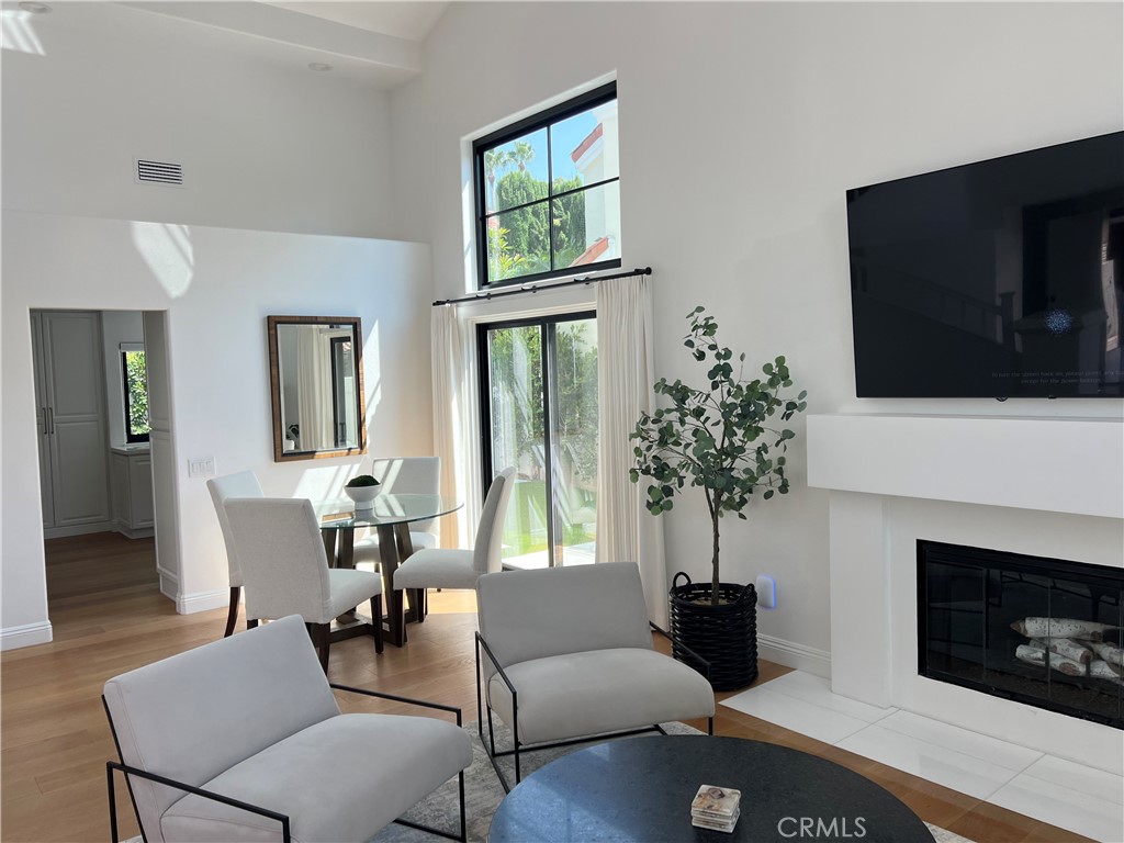 3131 Corte Caleta
