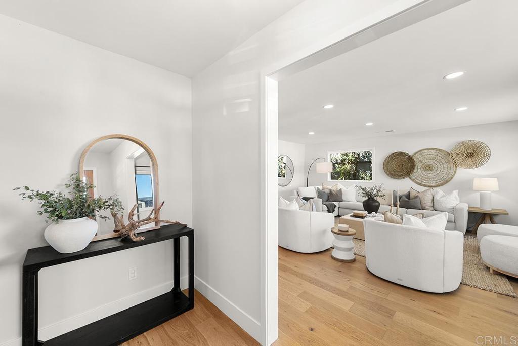 4443 Del Monte Avenue