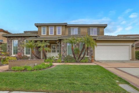 118 Double Eagle Gln Escondido CA 92026