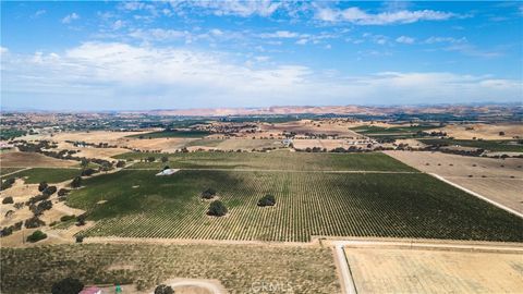 Tiny photo for 1600 Adobe Road, Paso Robles, CA 93446 (MLS # NS24199161)