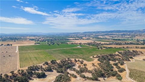 Tiny photo for 1600 Adobe Road, Paso Robles, CA 93446 (MLS # NS24199161)