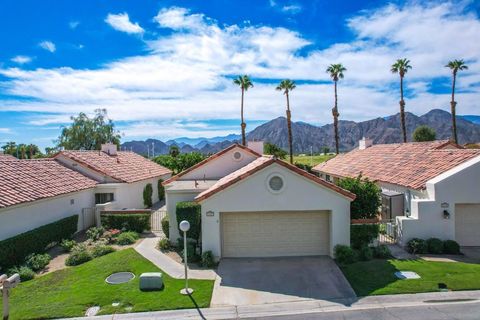 Photo of 77707 Calle Las Brisas S, Palm Desert, CA 92211 (MLS # 219124904DA)
