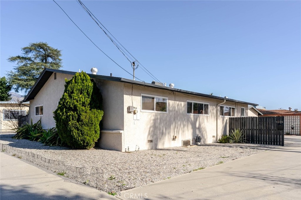 6216 Oak
