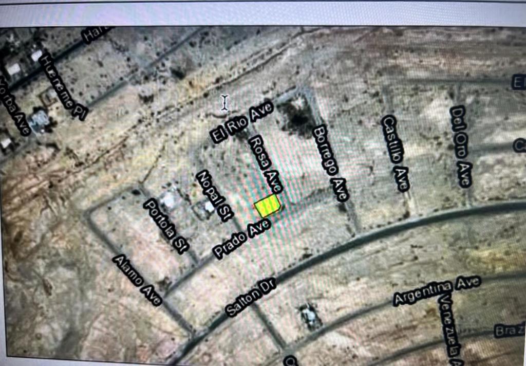 Thermal Lot with 11,829 sq ft. Sewer and water are ready on street, and other services close to connect. A very good size lot ready for your dream home, This are has to many possibilities for a Mobile home or to built your custom place. Este lote tiene 11,829 SQ.FT. Con los servicios en la calle: agua y drenaje para conectarse. Esta parejo y excelente para instalar su casa movil. Muy cercas del express 86. Seller puede financear. Llama si tiene alguna pregunta or texto : Elena760.678.8110.