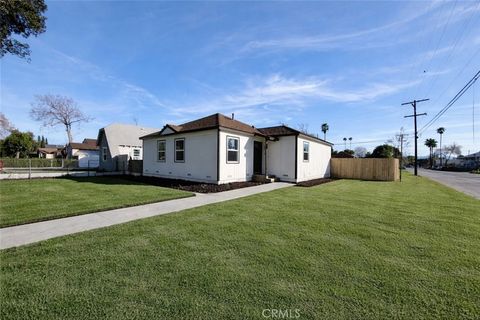 Photo of 231 E 11th Street, San Bernardino, CA 92410 (MLS # CV26034080)