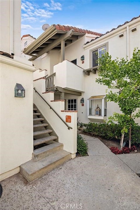 Photo of 13 Brisa Del Lago, Rancho Santa Margarita, CA 92688 (MLS # OC26155848)