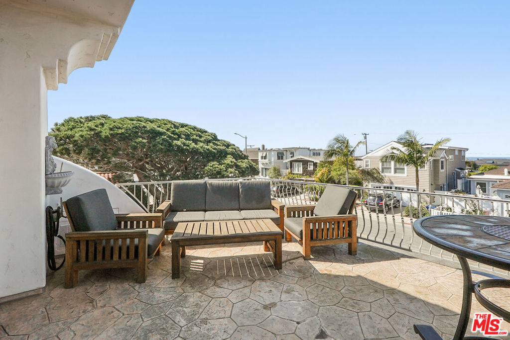 2010 Monterey Boulevard