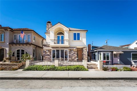 Photo of 119 Opal Avenue, Newport Beach, CA 92662 (MLS # PW25016426)