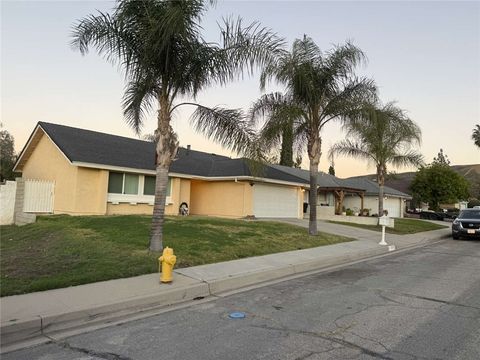 Photo of 3270 Edgemont Court, San Bernardino, CA 92405 (MLS # FR25276125)