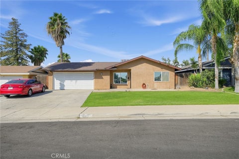 Photo of 4501 Highland Hills ST, Bakersfield, CA 93308 (MLS # OC26208832)