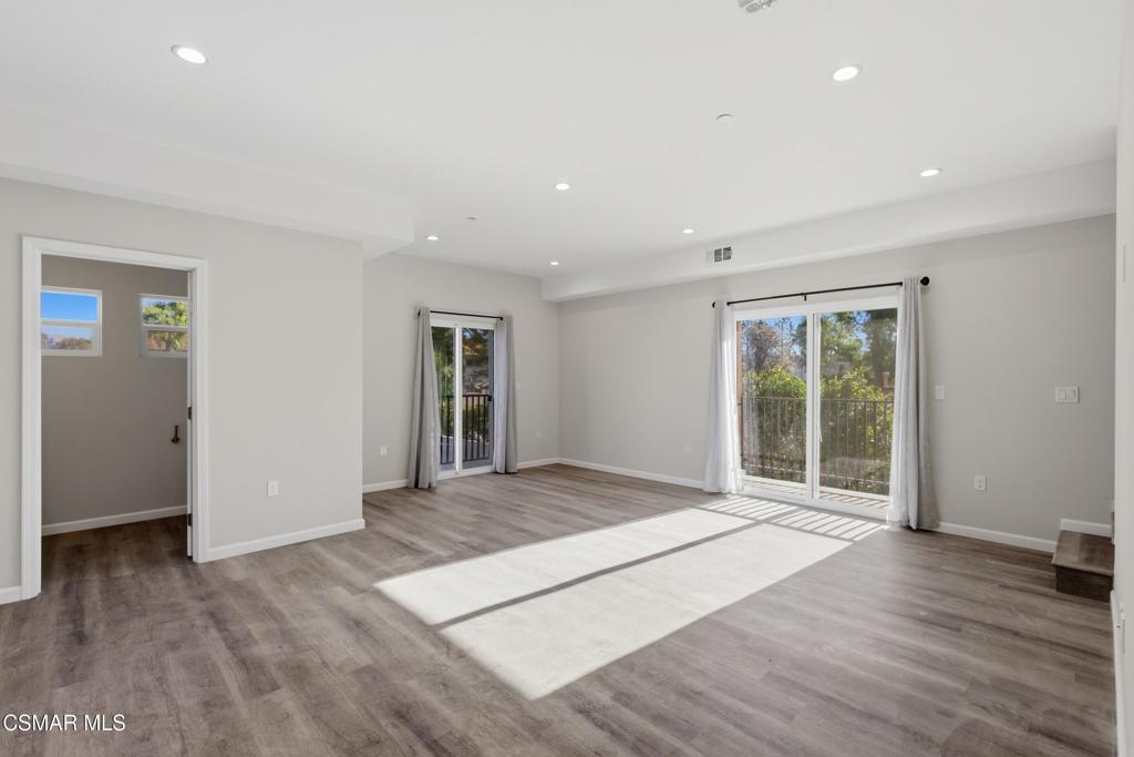 Simi Valley, California, 93065, United States, 18 Bedrooms Bedrooms, ,18 BathroomsBathrooms,Residential,Active,2041489