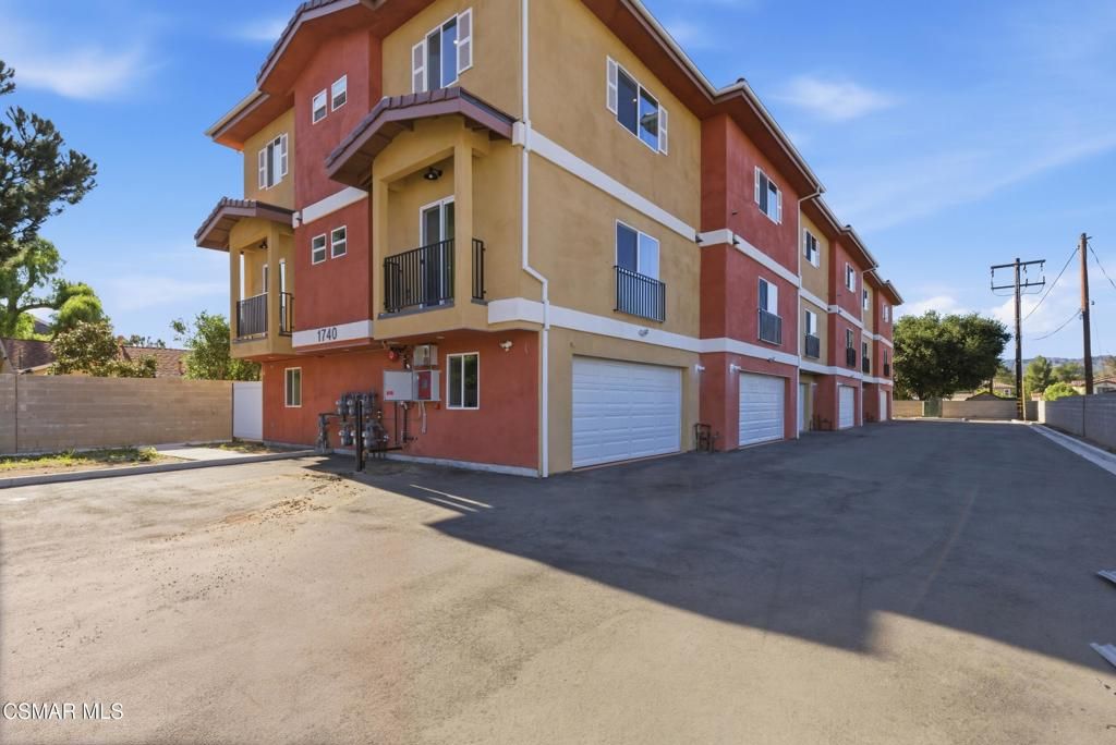 Photo of 1740 Patricia Avenue, Simi Valley, CA 93065 (MLS # 226001864)