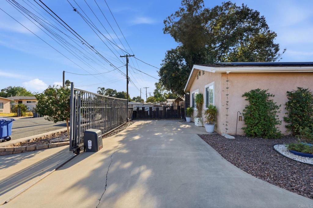 1163 Marline Avenue