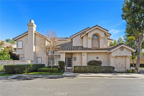 Photo of 171 Encantado Cyn, Rancho Santa Margarita, CA 92688 (MLS # OC26029063)