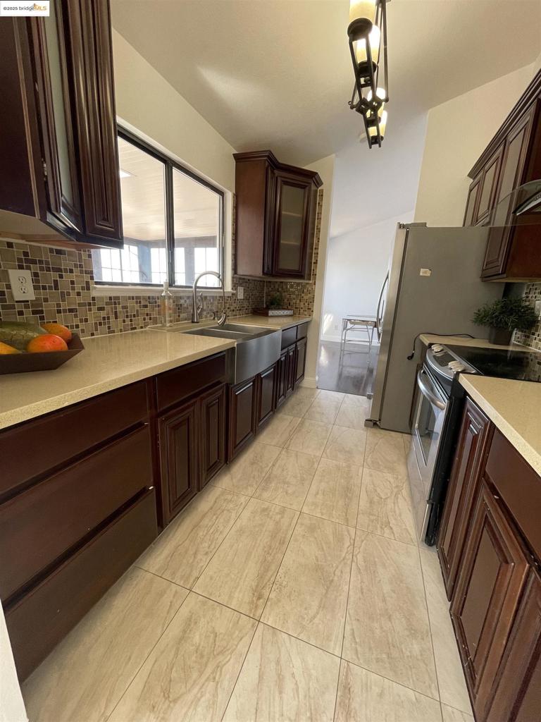 FAIRVIEW DISTRIC - Residential