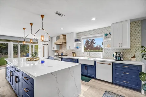 MLS: OC26146861