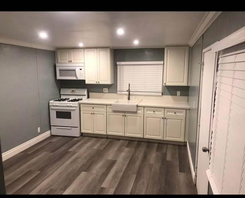 16341 Pioneer Boulevard 11