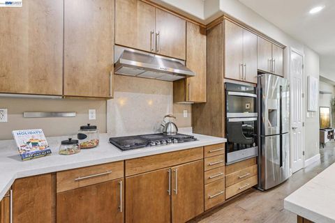 Tiny photo for 4022 4022 Windsor Way Way, Dublin, CA 94568 (MLS # 41126335)