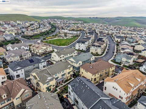 Tiny photo for 4022 4022 Windsor Way Way, Dublin, CA 94568 (MLS # 41126335)