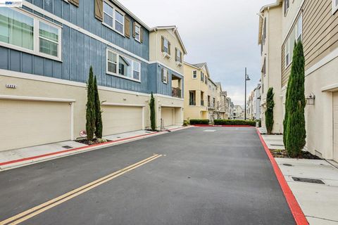 Tiny photo for 4022 4022 Windsor Way Way, Dublin, CA 94568 (MLS # 41126335)
