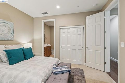 Tiny photo for 4022 4022 Windsor Way Way, Dublin, CA 94568 (MLS # 41126335)